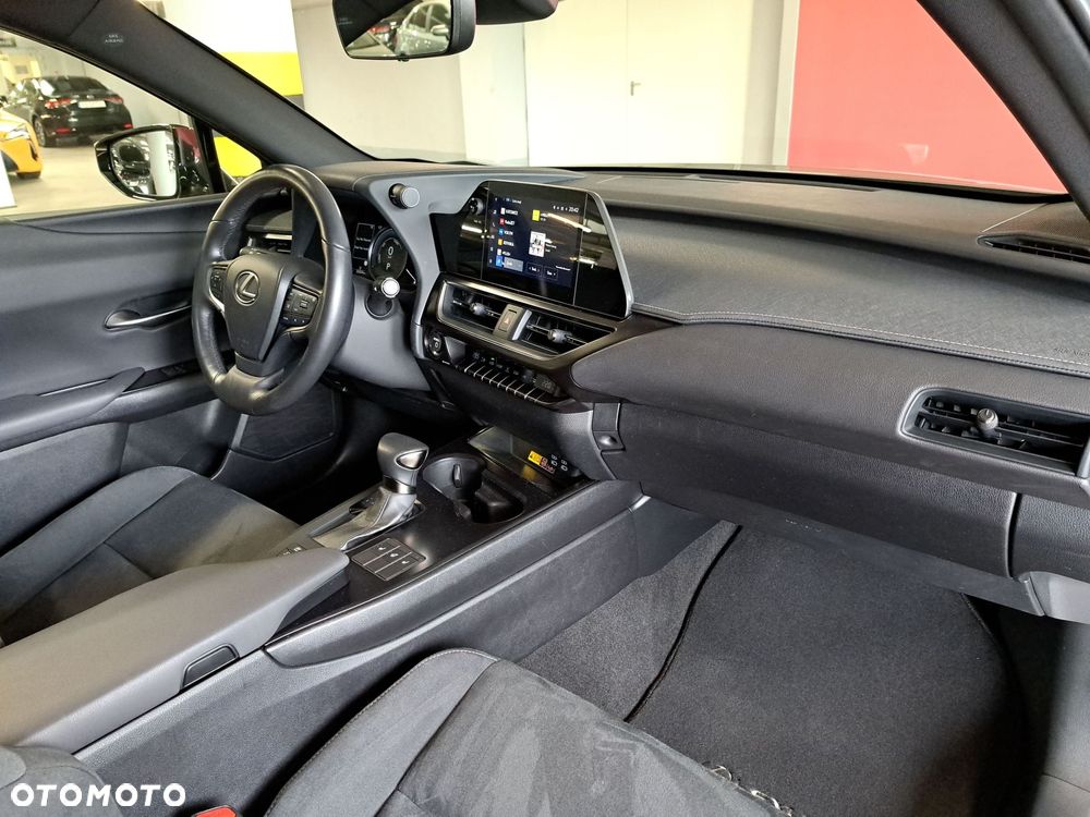 Lexus UX 250h GPF Business 2WD - 17