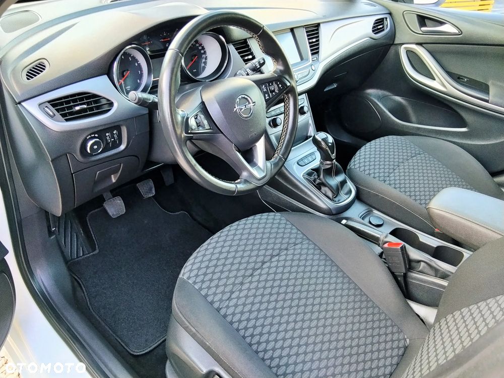 Opel Astra - 16