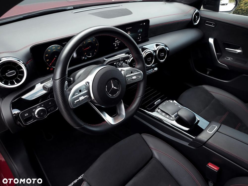 Mercedes-Benz CLA 220 d 4-Matic AMG Line 8G-DCT - 13