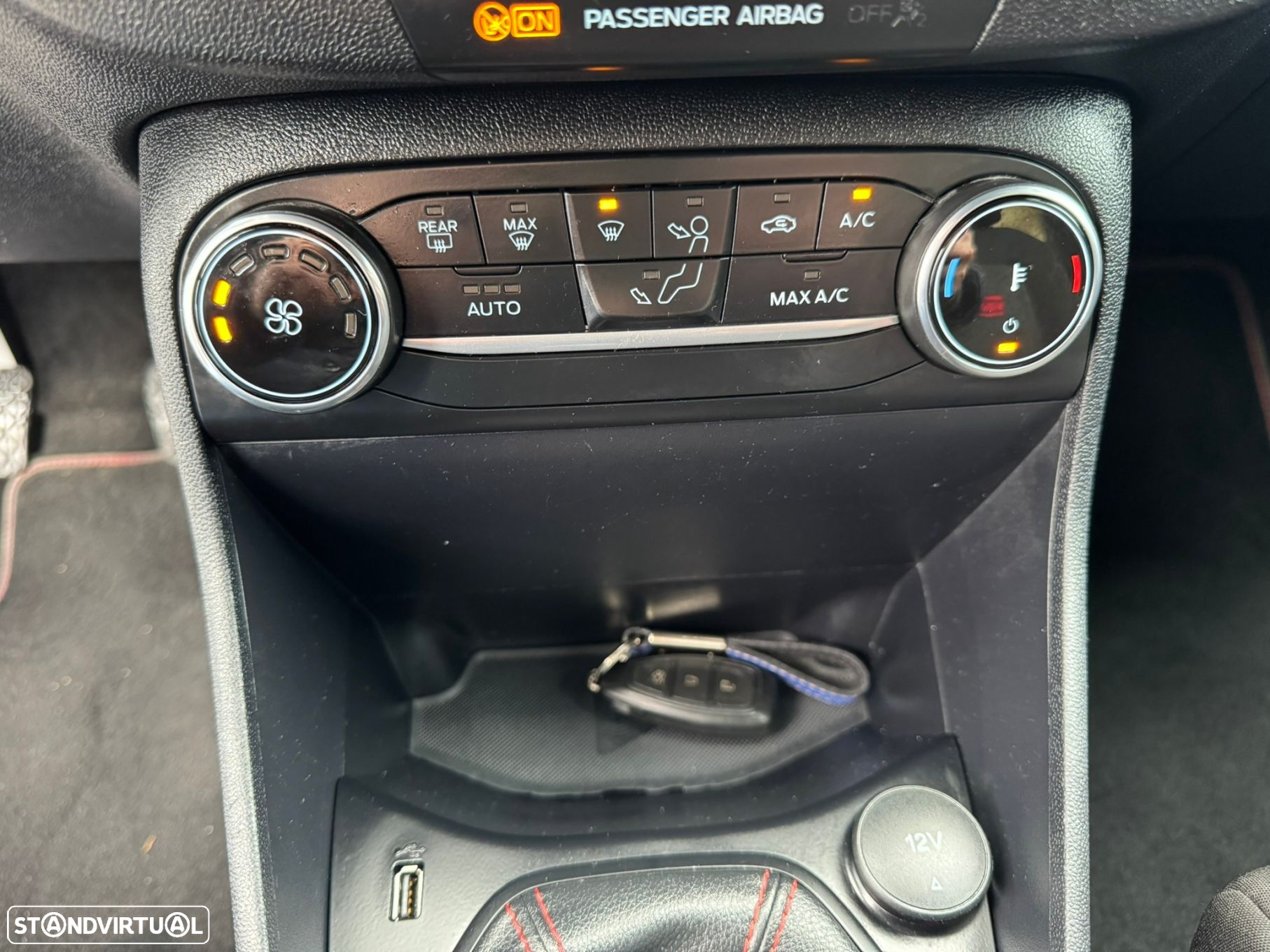 Ford Fiesta 1.0 EcoBoost ST-Line - 25
