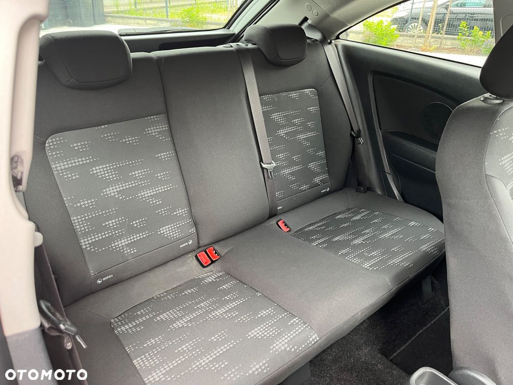 Opel Corsa 1.4 16V Cosmo - 13
