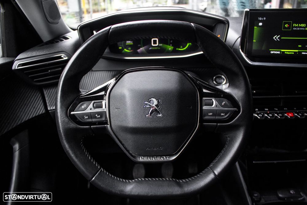 Peugeot 2008 1.2 PureTech Allure - 11