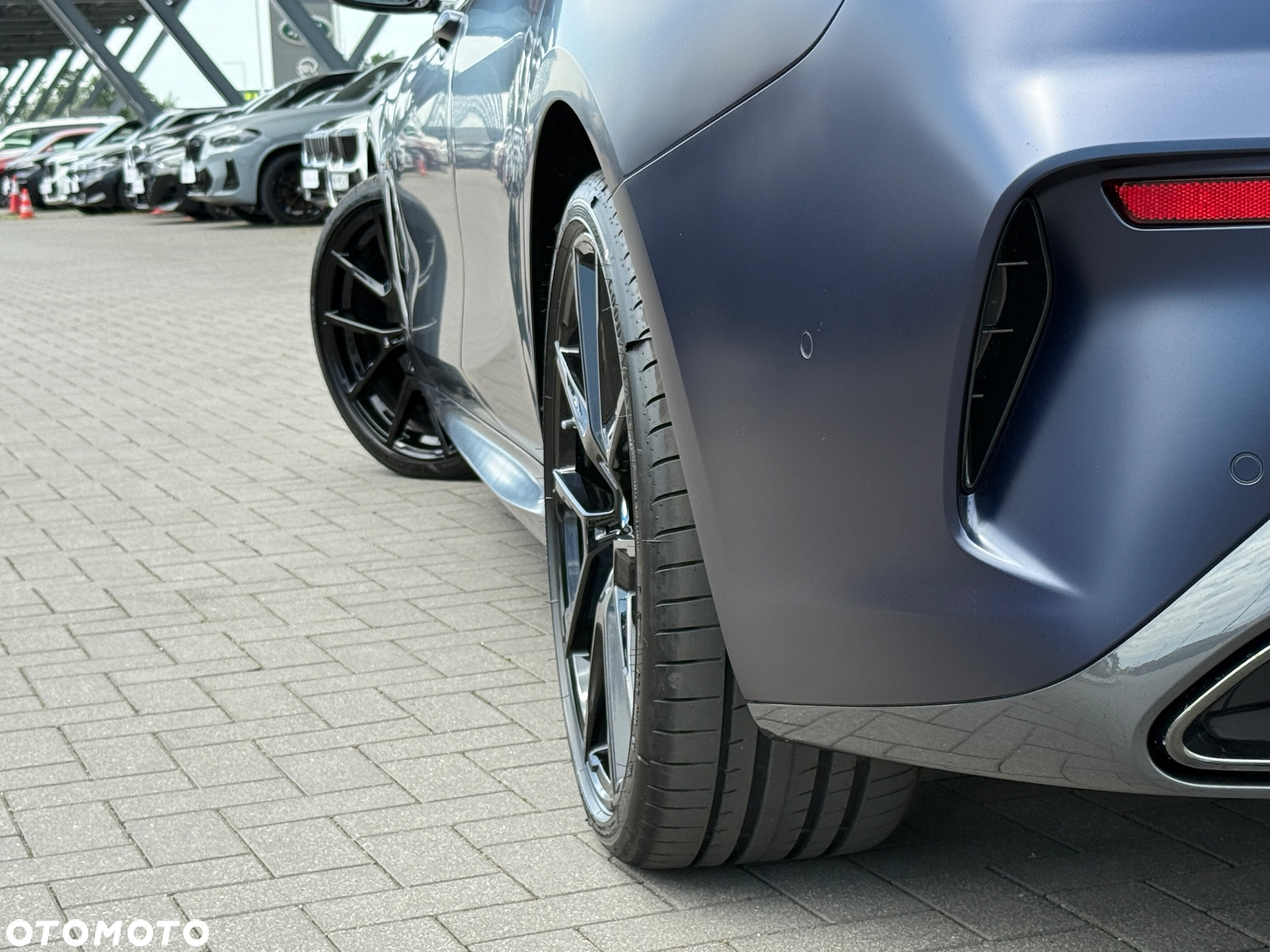 BMW Seria 8 - 14