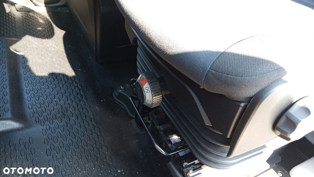 Iveco DAILY 35S16A HI-MATIC - 24