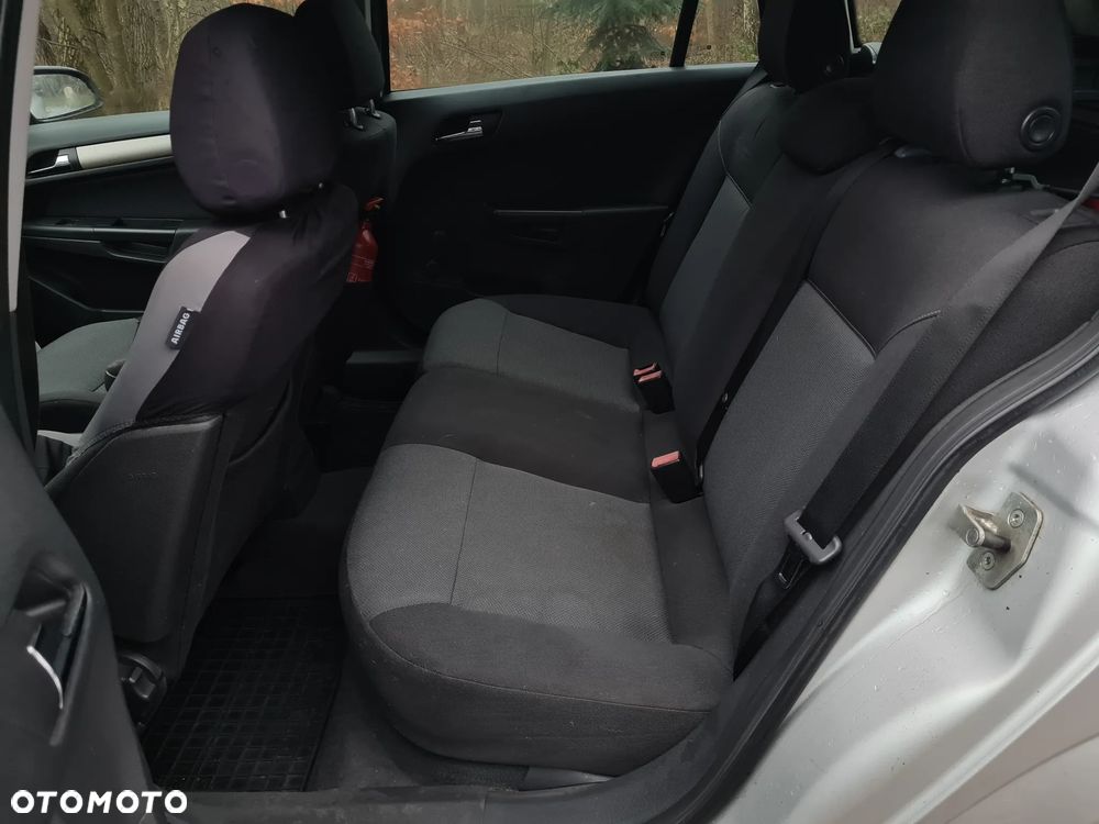 Opel Astra 1.3 CDTI - 10