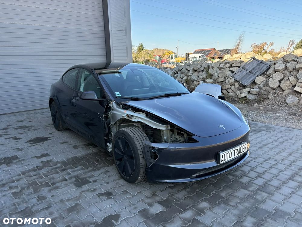 Tesla Model 3 - 2