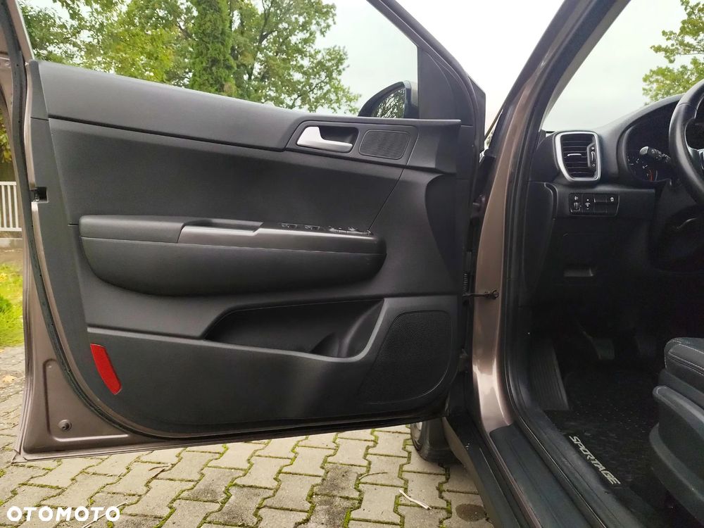 Kia Sportage 1.6 T-GDI M 2WD - 10