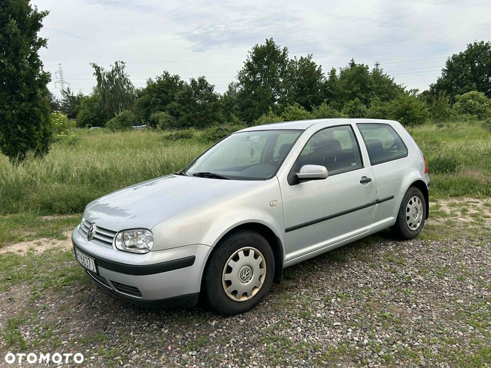 Volkswagen Golf 1.6 Basis - 6