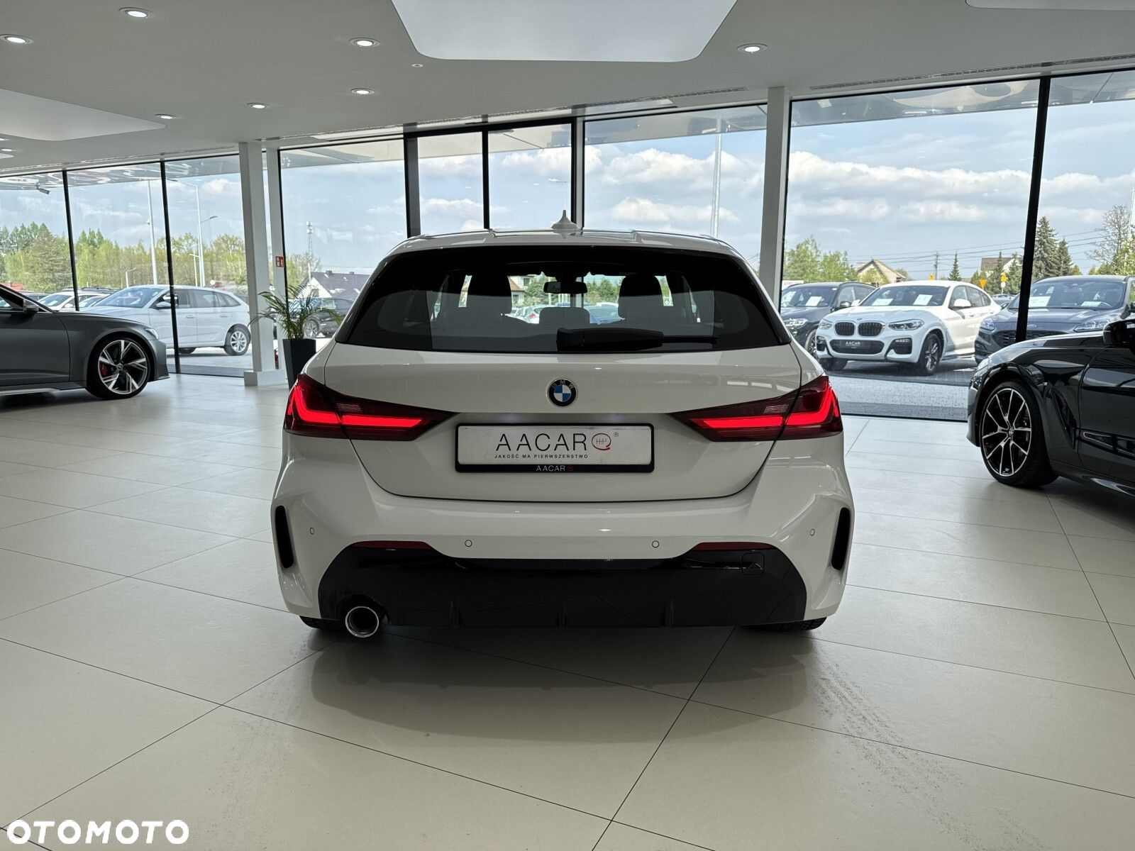 BMW Seria 1 118i M Sport - 4
