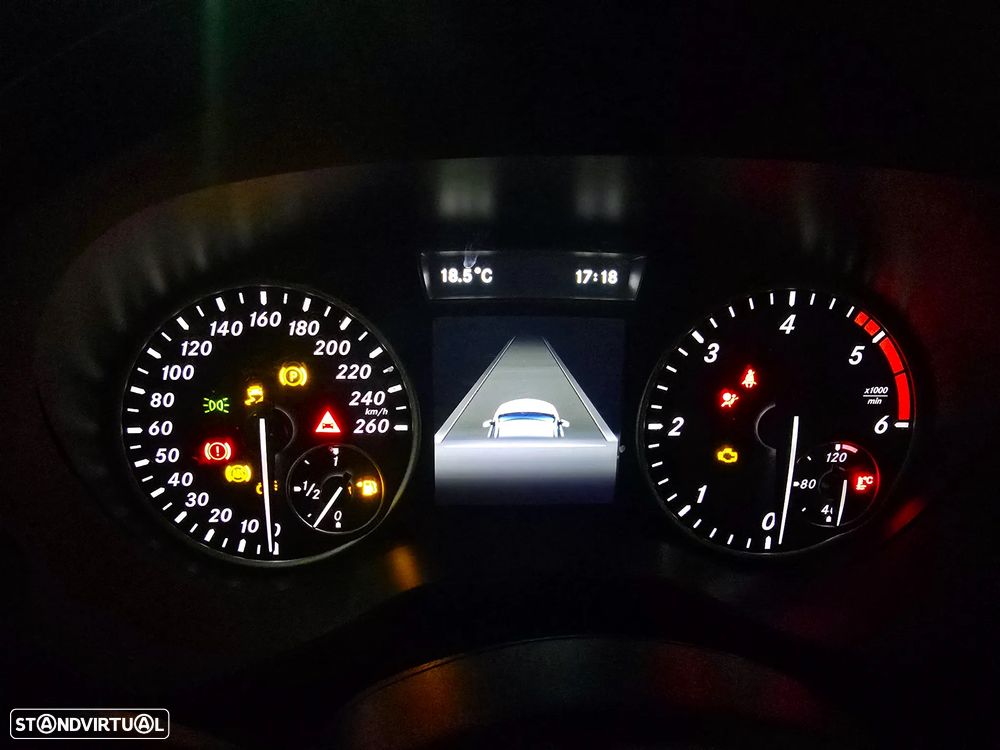 Mercedes-Benz A 180 CDI (BlueEFFICIENCY) - 30