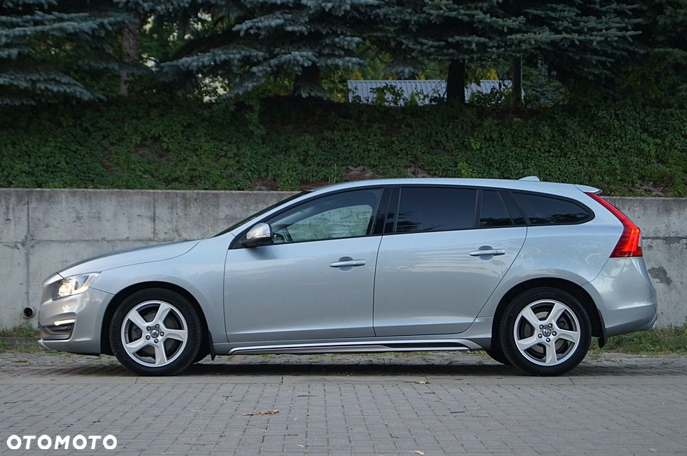 Volvo V60 D4 Geartronic Summum - 12