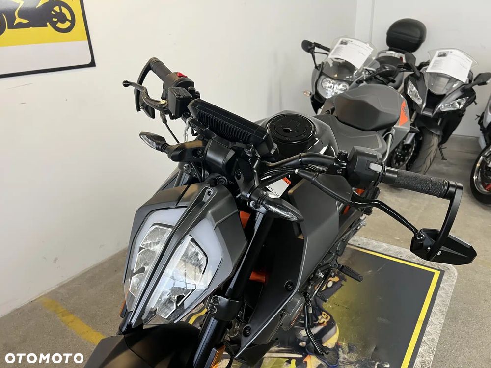 KTM Duke - 25