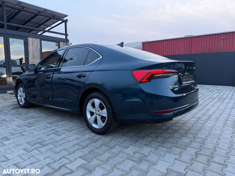 Skoda Octavia 1.5 TSI DSG MHEV Ambition - 8