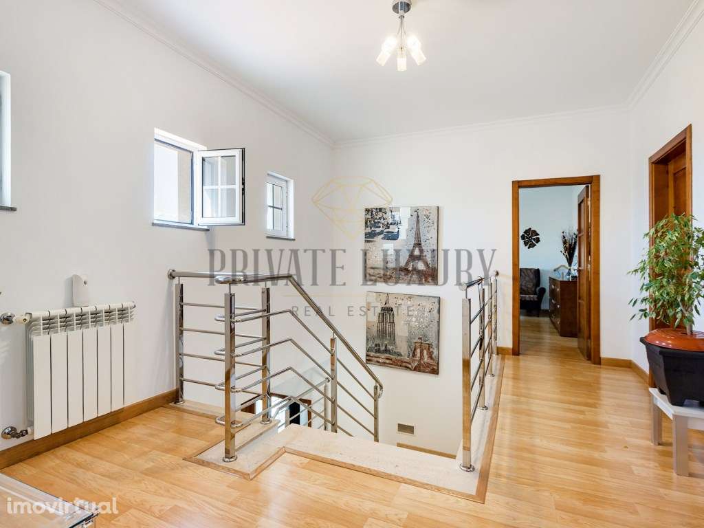 Moradia T4 com piscina - Grande imagem: 5/25