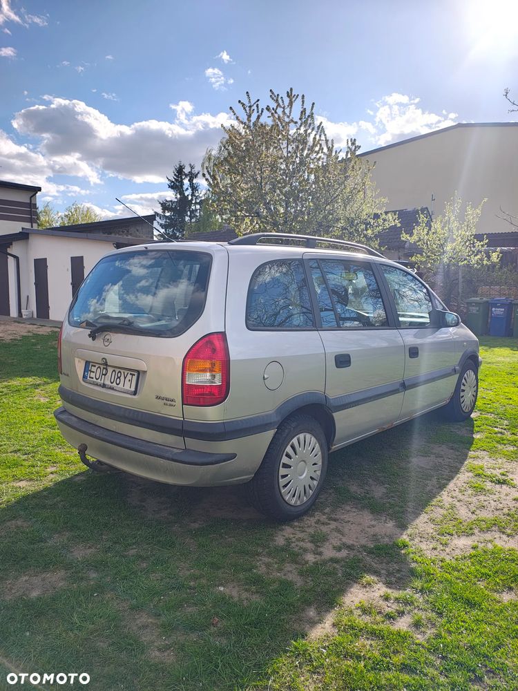 Opel Zafira 2.0 DI - 4