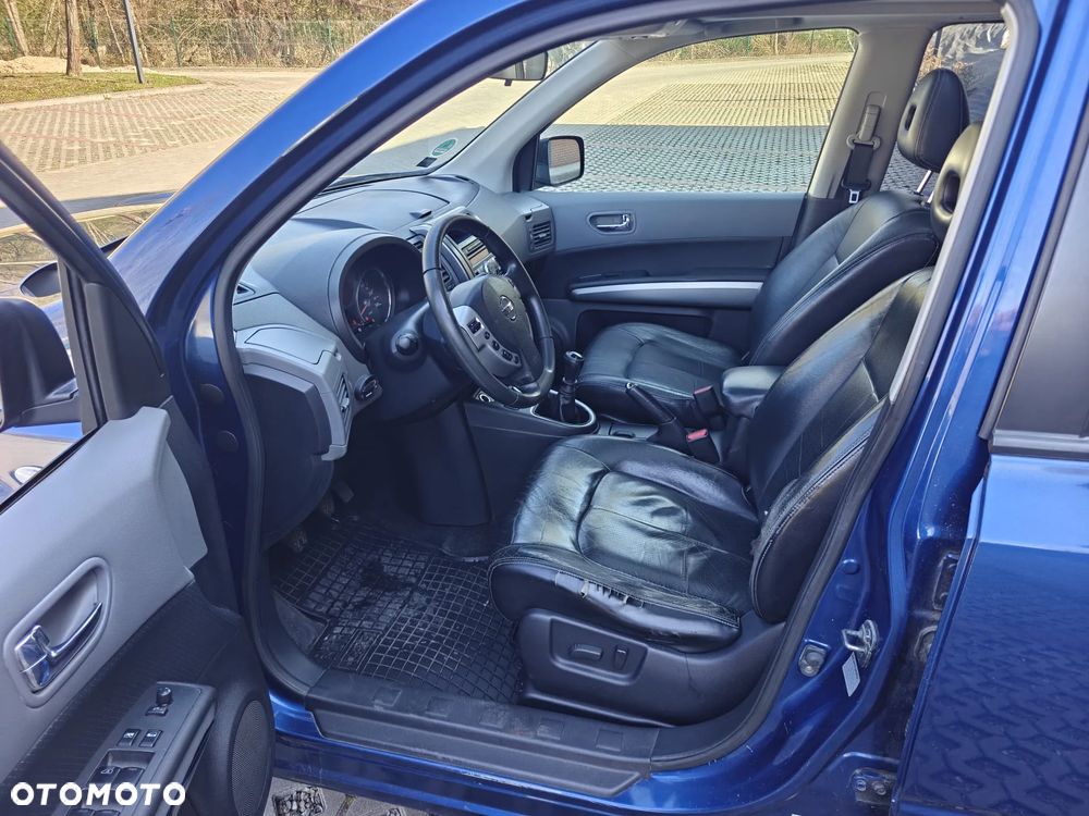 Nissan X-Trail 2.0 dCi 4x4 DPF Platinum - 13