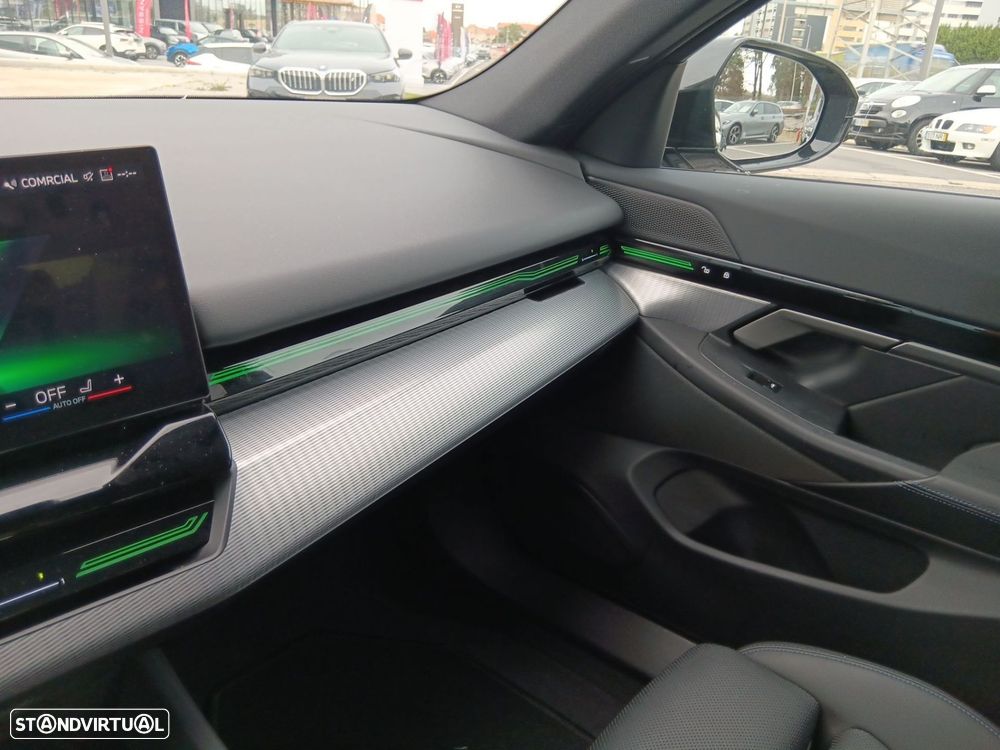 BMW 530 e Pack Desportivo M - 26