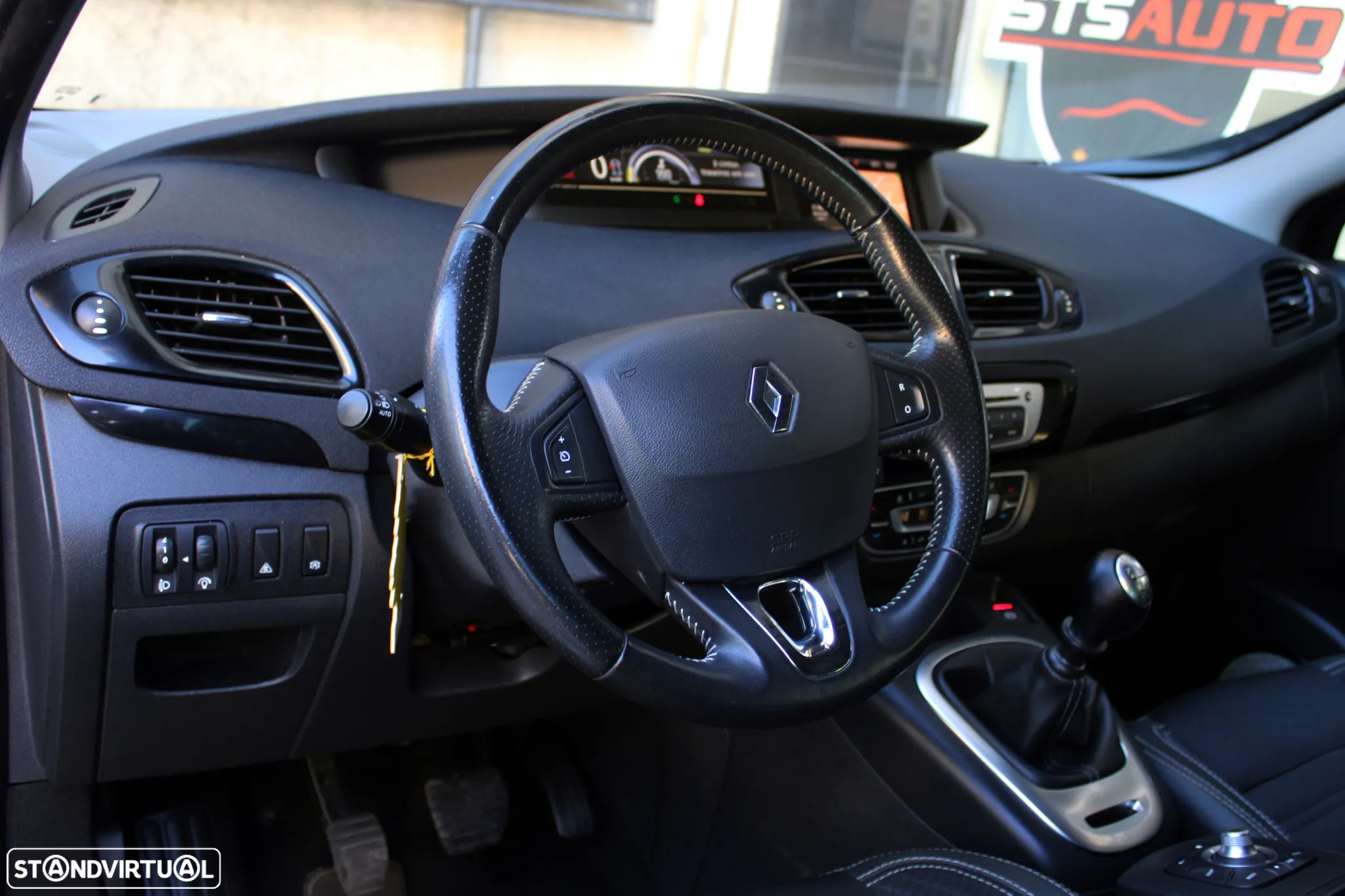 Renault Grand Scénic 1.6 dCi Bose Edition SS - 20