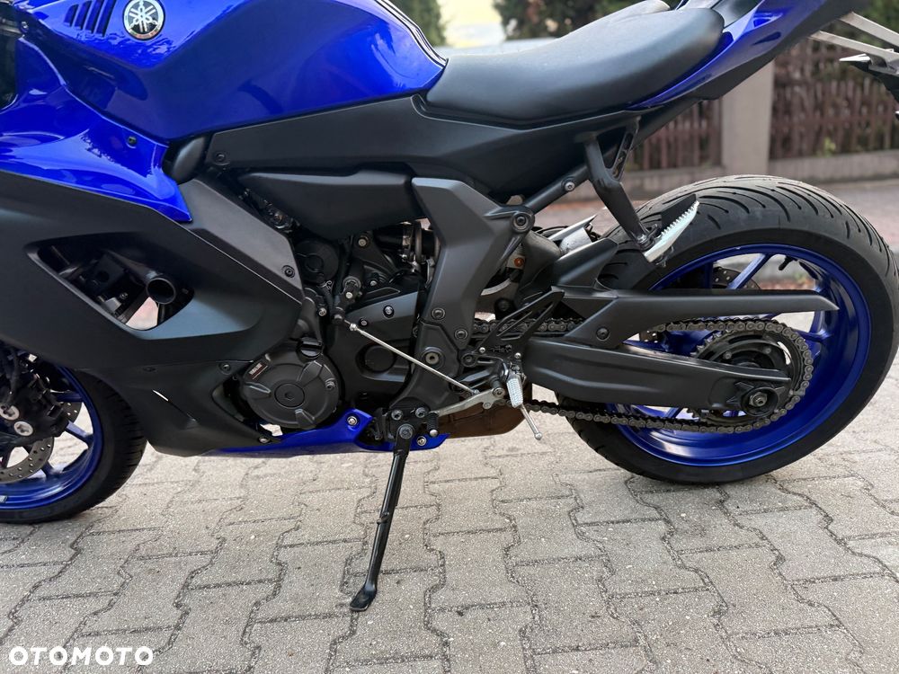 Yamaha R7 - 20