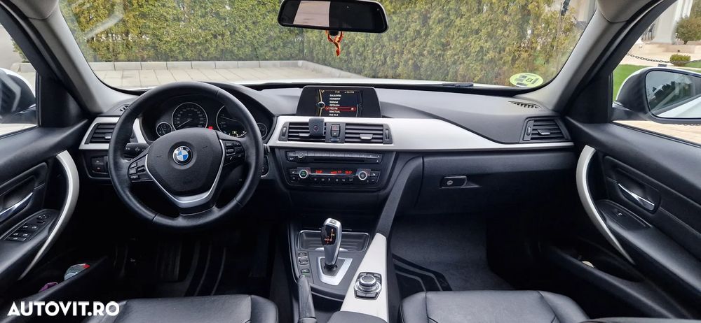 BMW Seria 3 320d DPF Aut. Edition Exclusive - 11