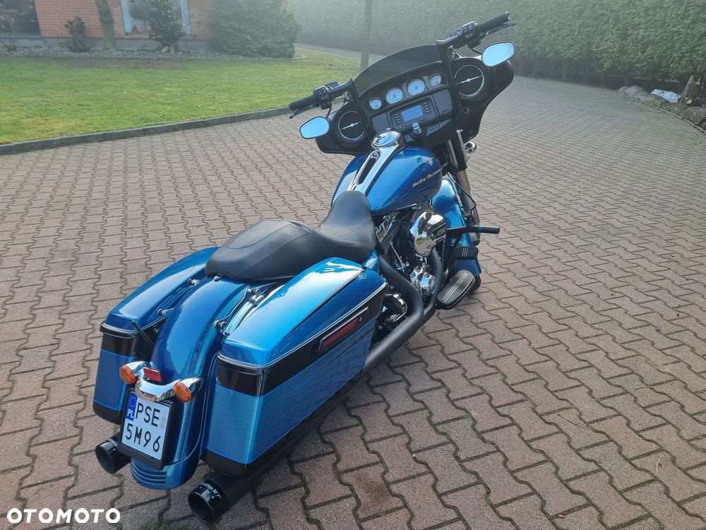 Harley-Davidson Touring Street Glide - 8