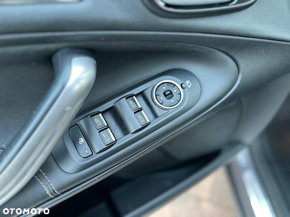 Ford S-Max 2.0 TDCi DPF Titanium - 33