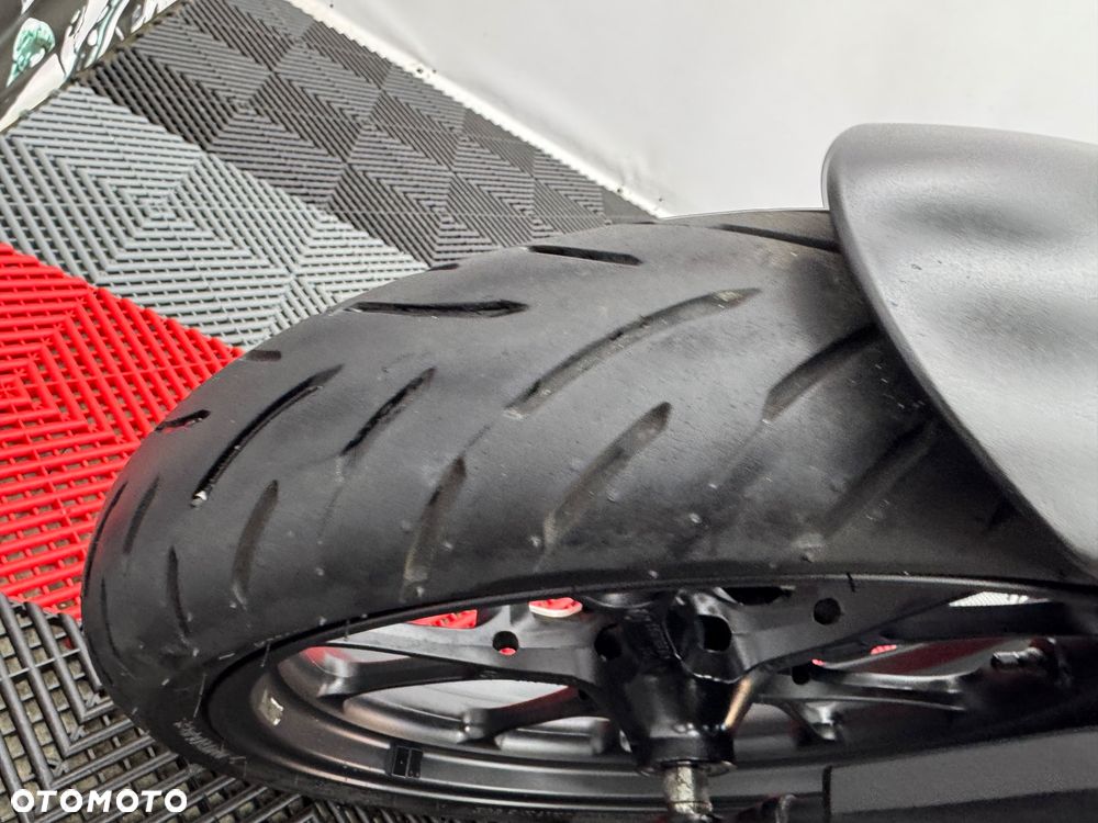 Honda CB - 9