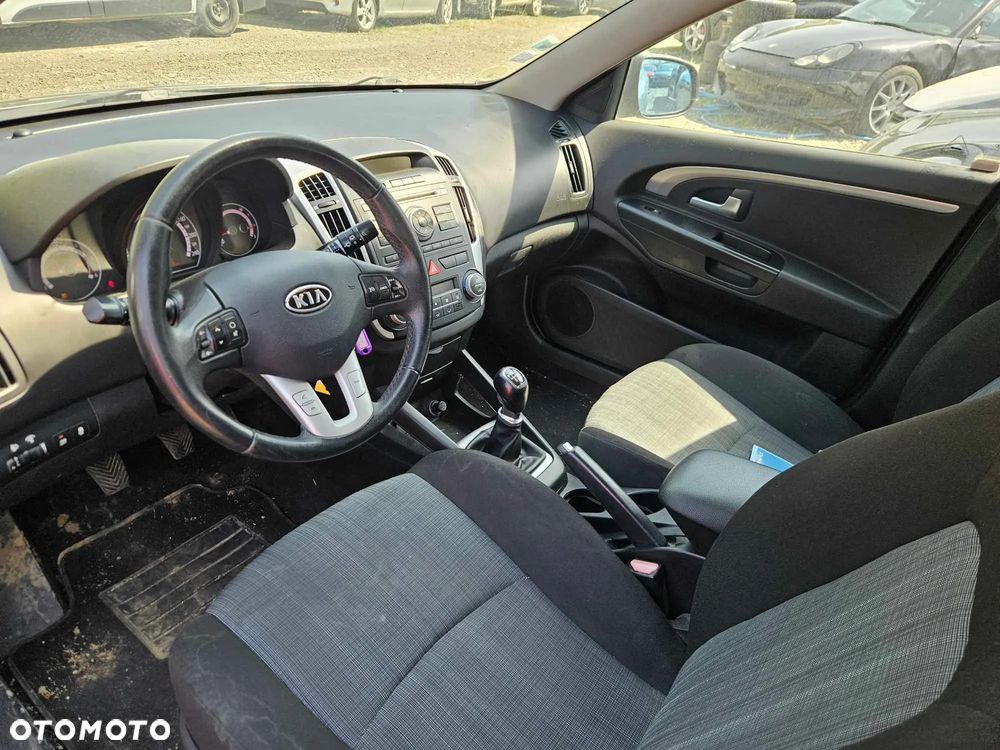 Kia Ceed Cee'd 1.6 Crdi Comfort + - 16