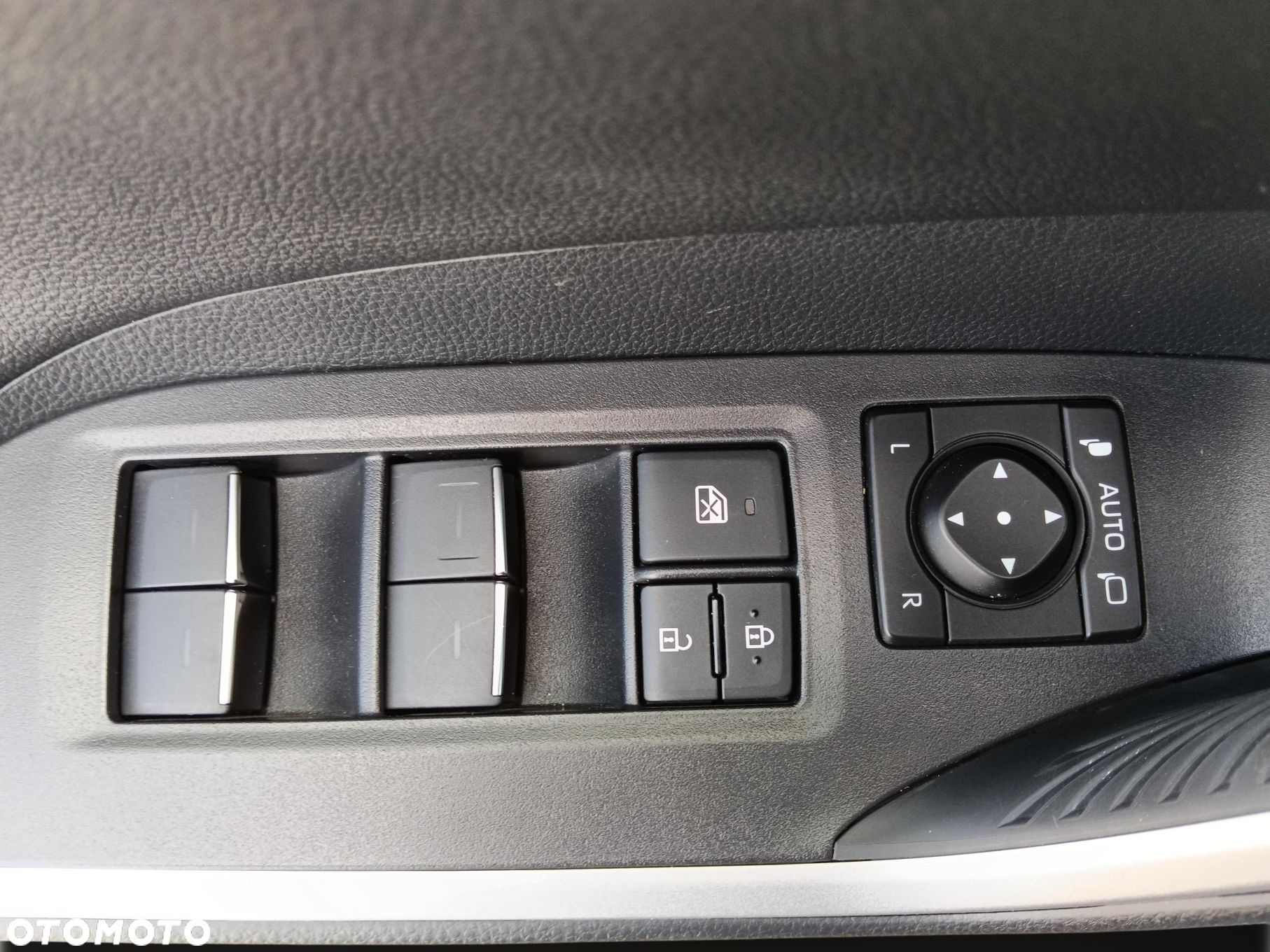 Toyota RAV4 2.5 Hybrid Selection 4x4 - 17