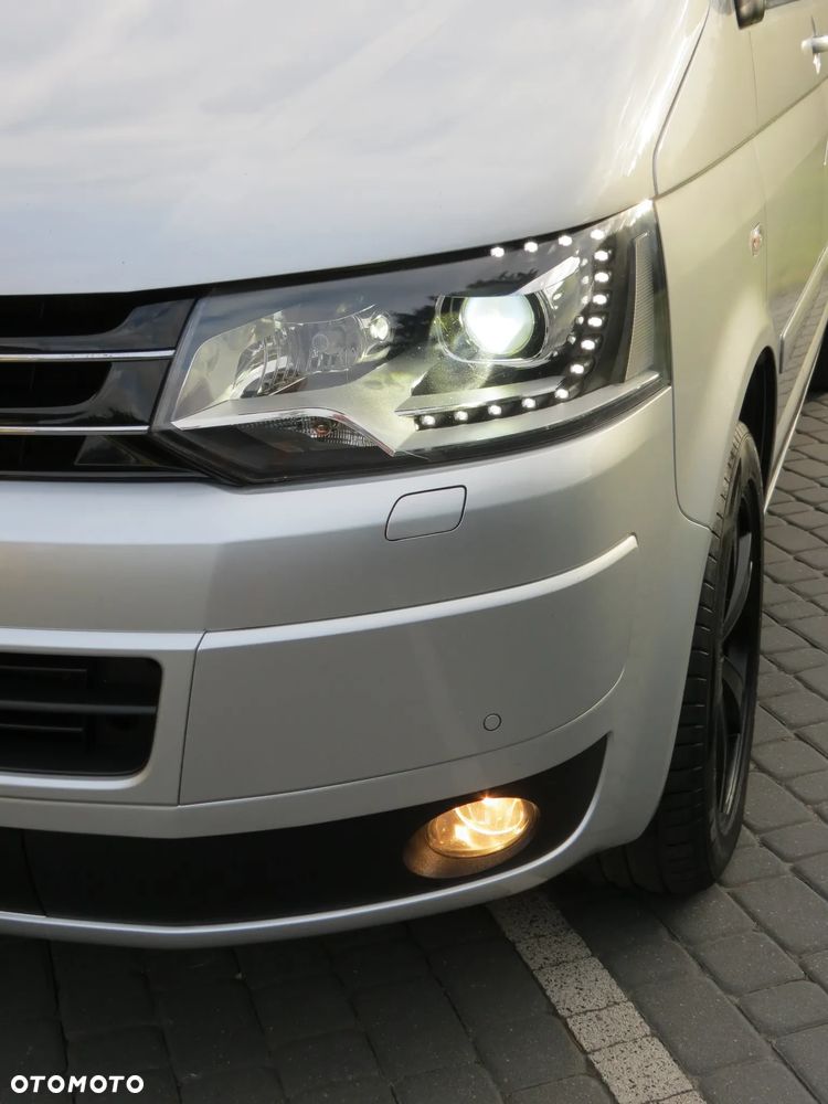 Volkswagen Multivan - 18