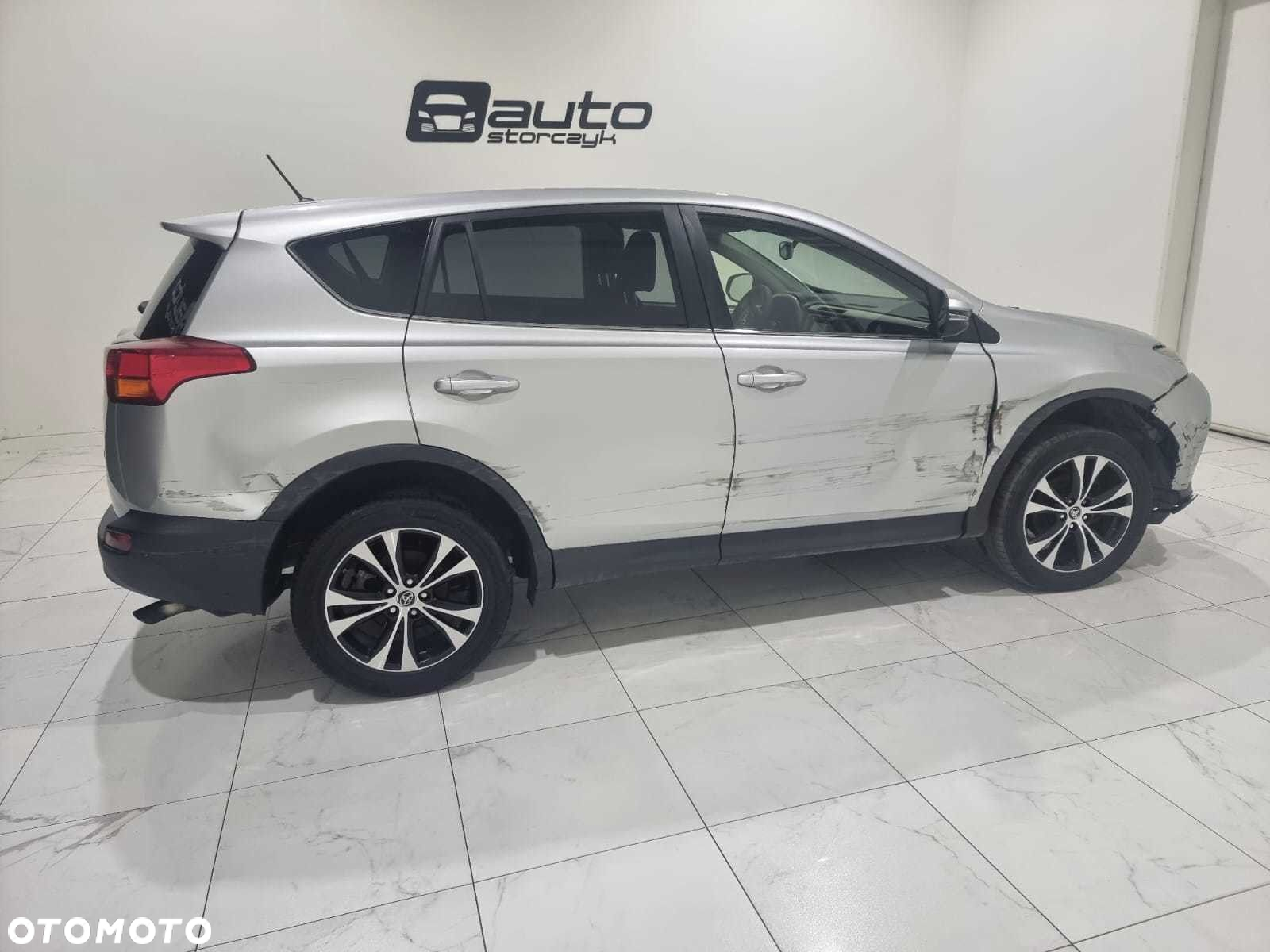 Toyota RAV4 - 5