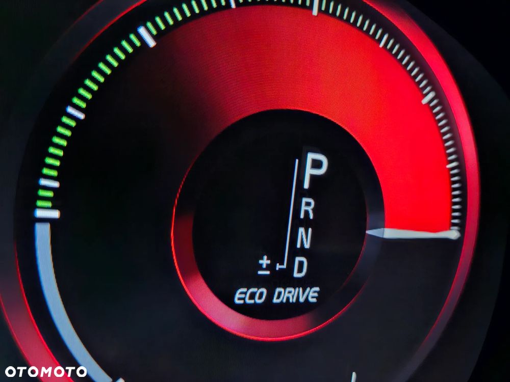 Volvo V60 T5 Geartronic Momentum Pro - 32