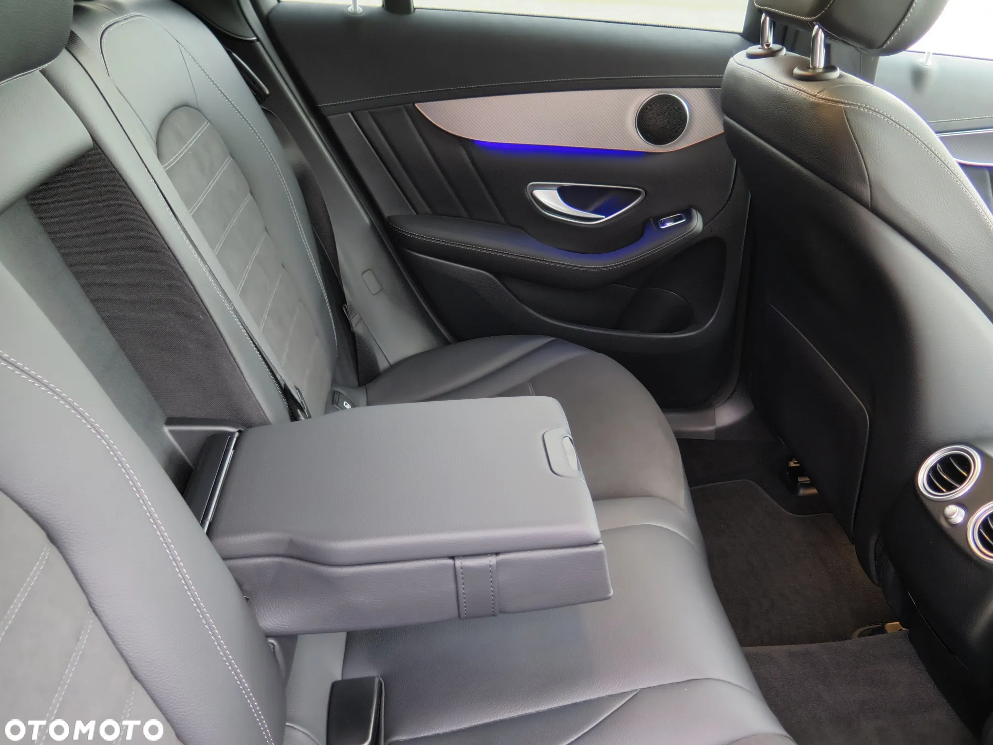 Mercedes-Benz EQC 400 4-Matic Sport - 24