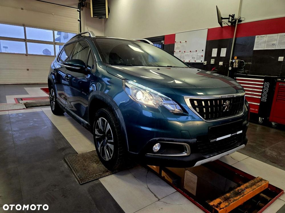 Peugeot 2008 1.2 Pure Tech Allure S&S - 29