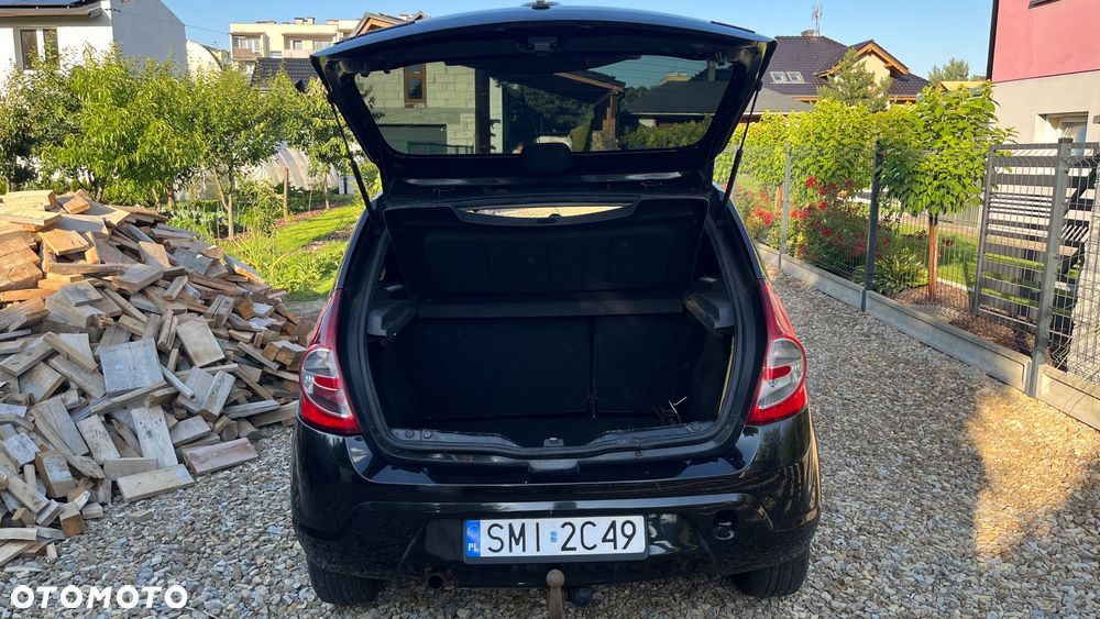 Dacia Sandero 1.5 dCi Ambiance - 11