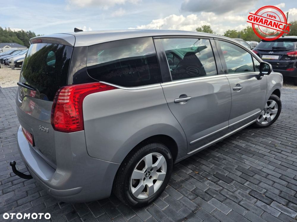 Peugeot 5008 - 12