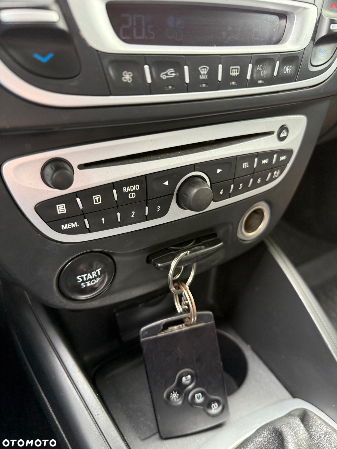 Renault Megane 1.6 16V Color Edition - 9