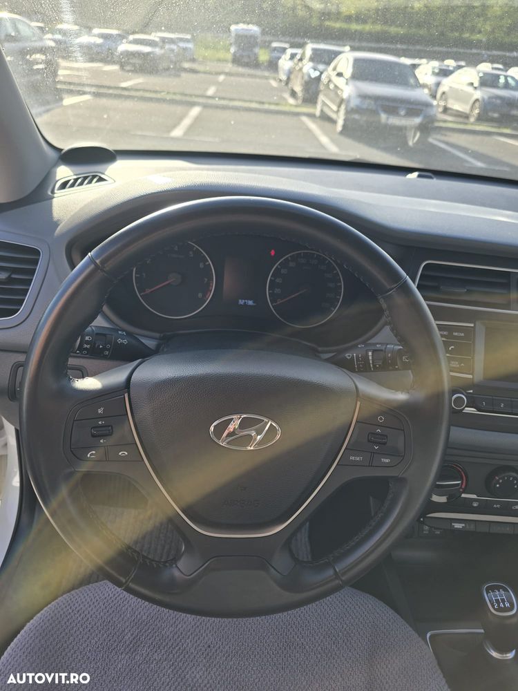 Hyundai i20 1.25 84CP M/T Comfort - 8