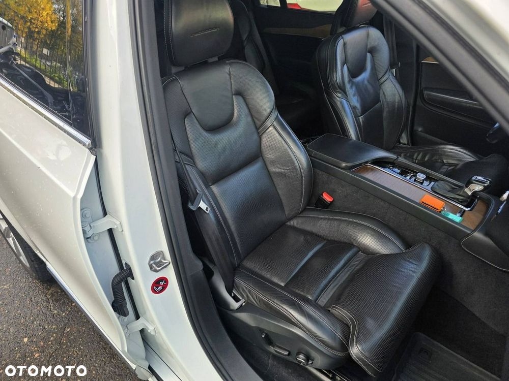 Volvo XC 90 T6 AWD Inscription 7os - 31