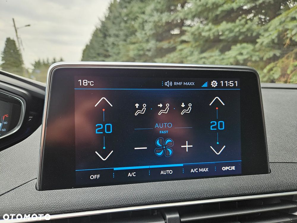 Peugeot 3008 PureTech 130 Stop & Start GPF Allure - 25