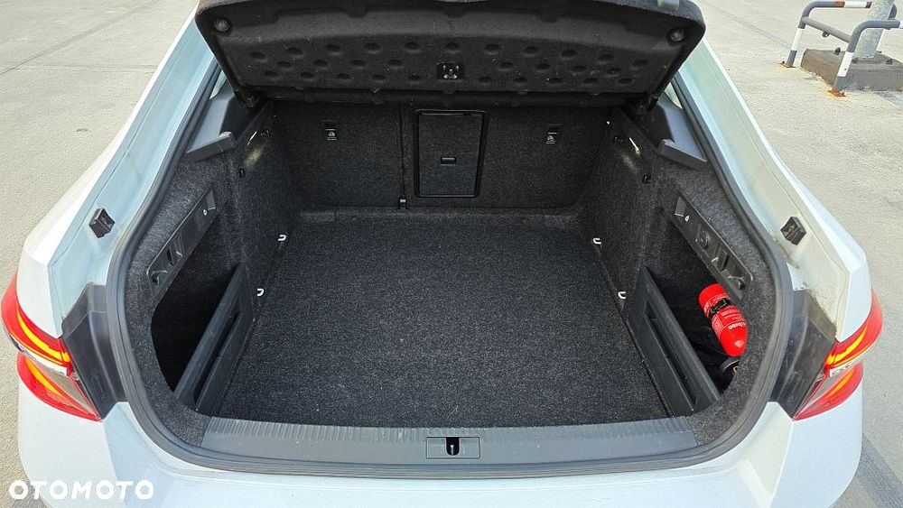 Skoda Superb 2.0 TSI Style DSG - 40