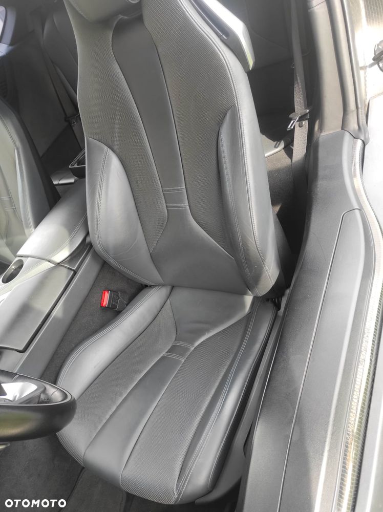 BMW i8 Standard - 13