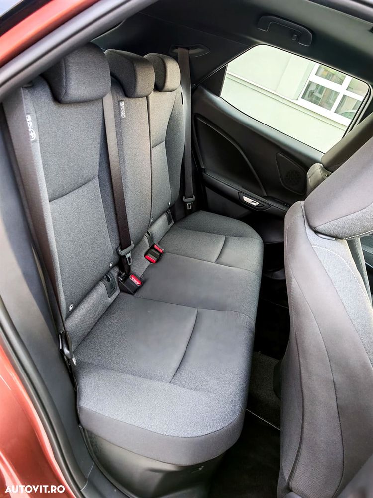 Lexus LBX 1.5 HEV 4x2 CVT Elegant - 8