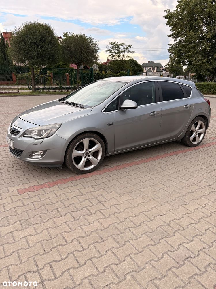 Opel Astra 1.6 T 111 - 6