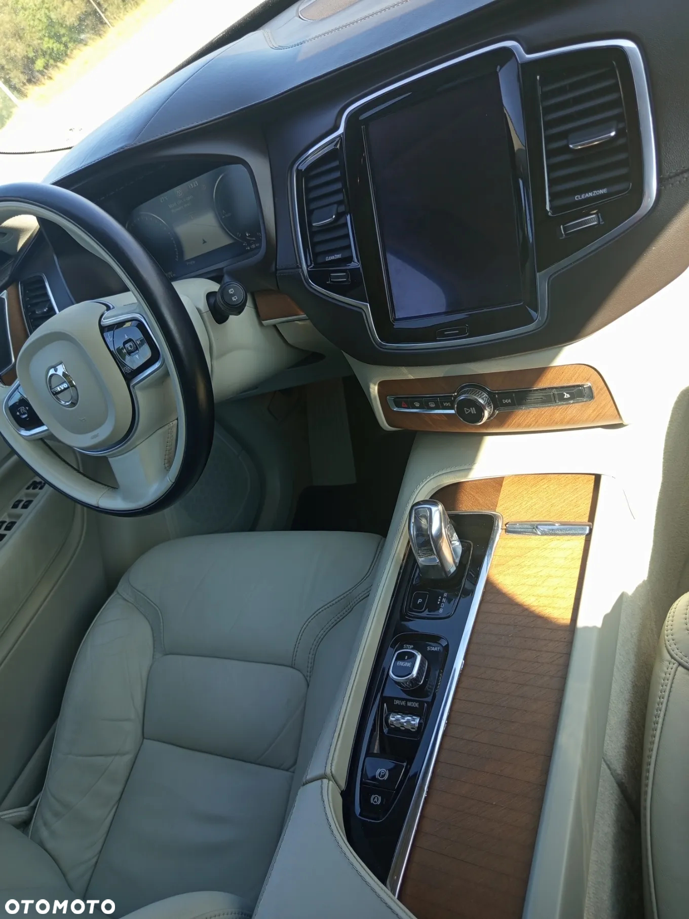 Volvo XC 90 T8 AWD Plug-In Hybrid Inscription 7os - 22