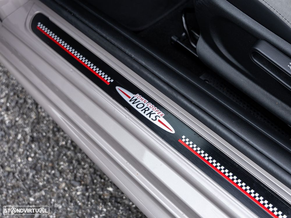 MINI 3 Portas John Cooper Works Auto Desportiva - 20