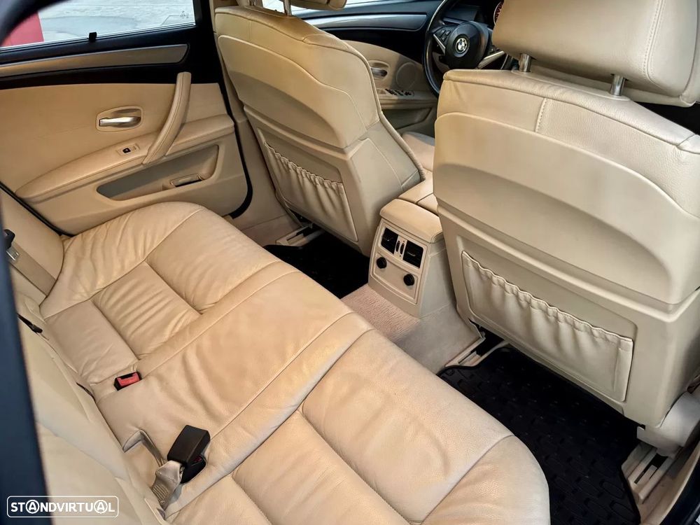 BMW 520 dA Executive - 23