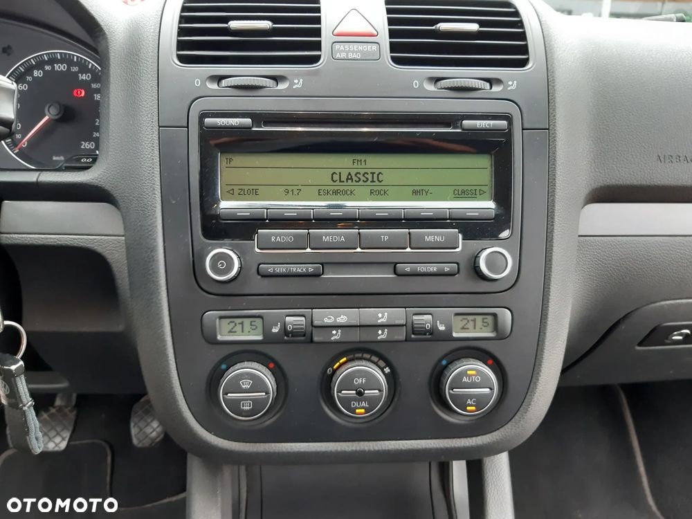 Volkswagen Golf 1.6 Trendline - 17