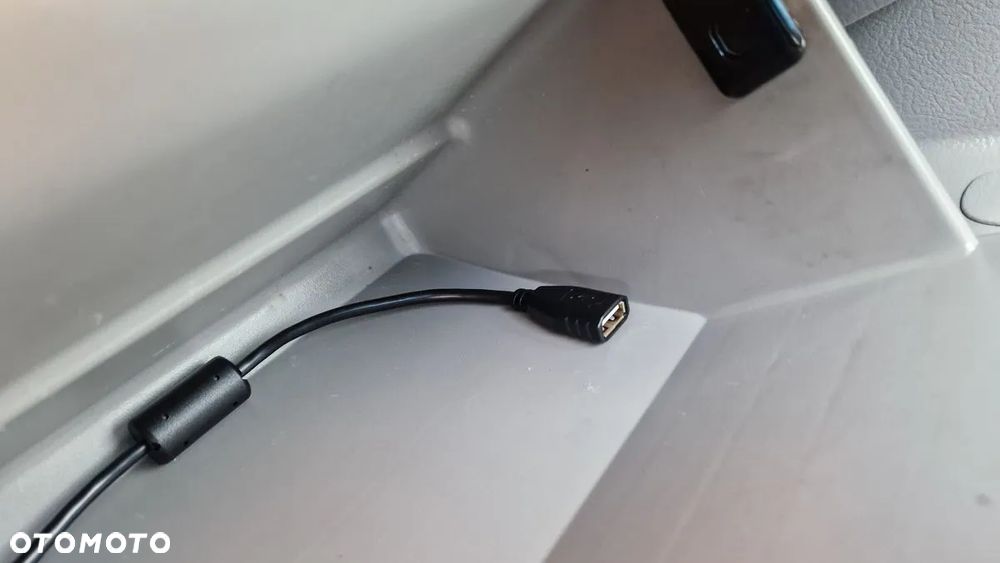 Kia Sorento 2.5 CRDi VGT LX - 17