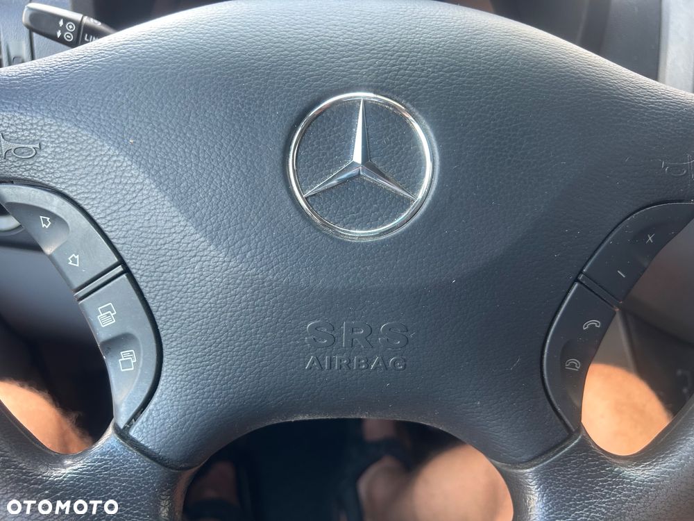 Mercedes-Benz Sprinter (BlueTec) 906.233 - 32